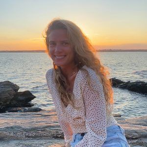 Meet your Posher, Christina